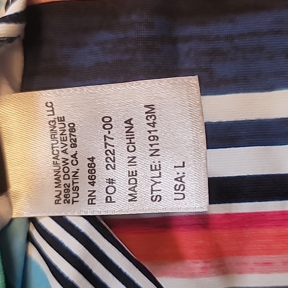 0763. NWTs ~ Big 5 ~ Shelf Bra ~ Removable Pads ~ Large - Picture 6 of 8